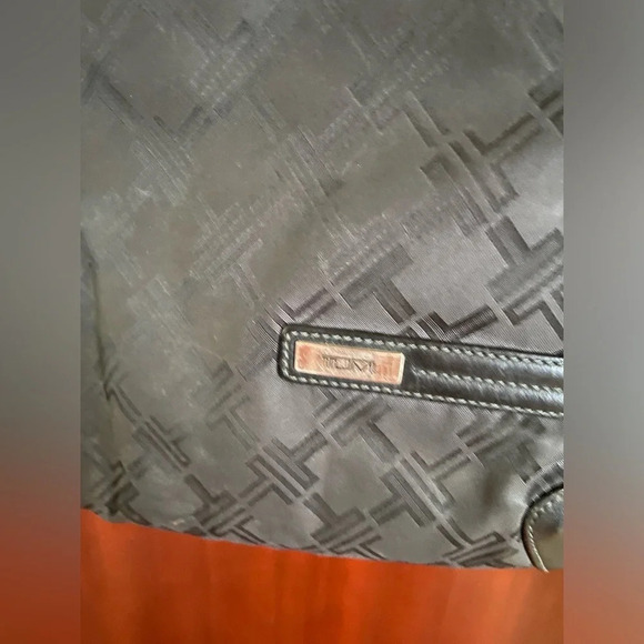 TUMI San Antonio SPURS Black Logo Open Top Tote Bag Purse - Picture 2 of 16